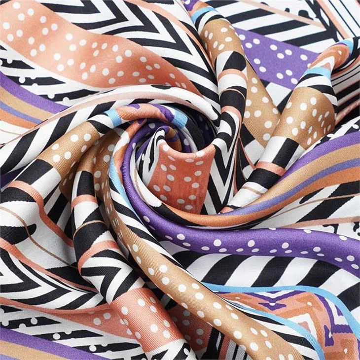 China Custom Lady Silk Scarf Manufacturer