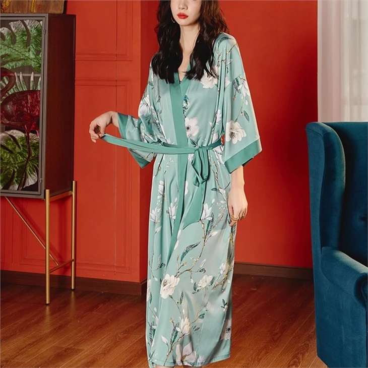 Custom Printing Light Luxury Home Silk Pajamas
